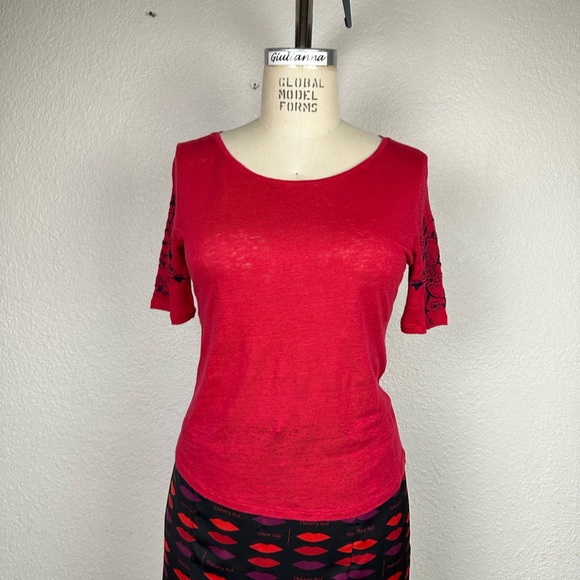 Ann Taylor Women’s Linen Shirt Size XS Red Embroidered Cropped Lightweig… - Picture 7 of 8